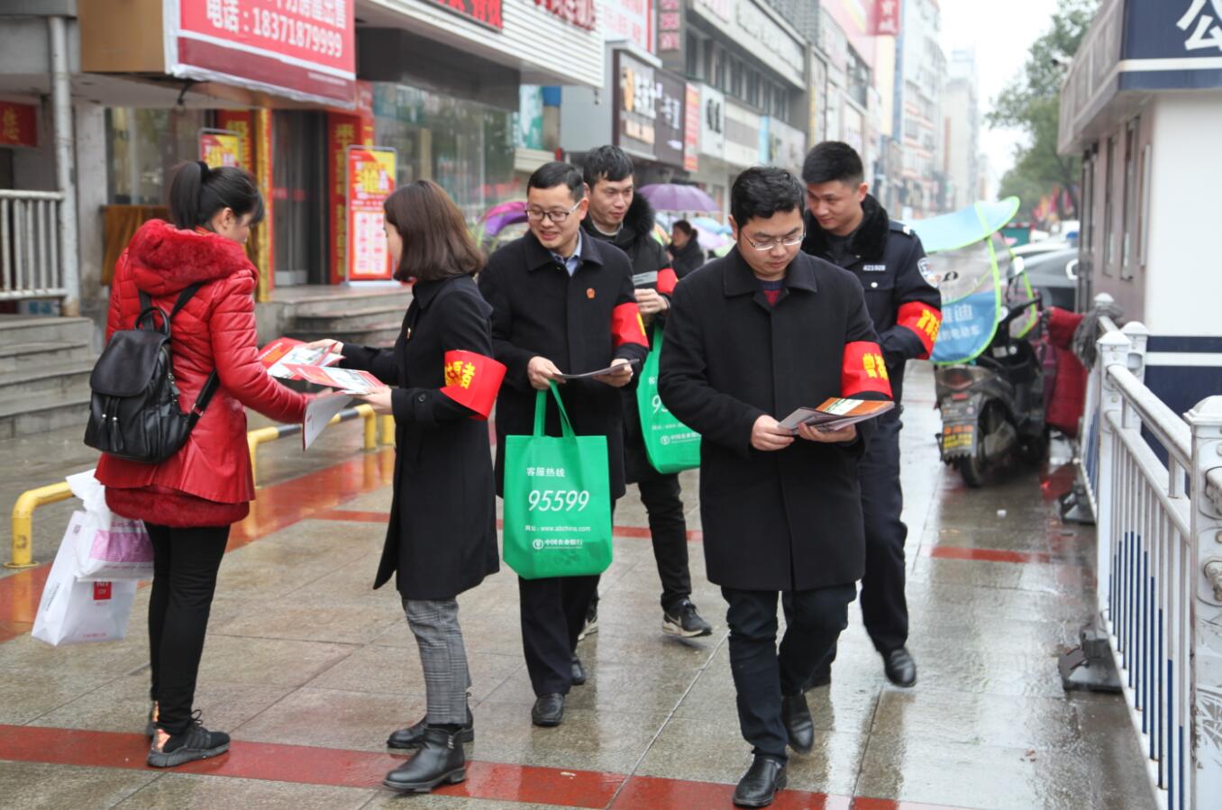 发放宣传单4.jpg