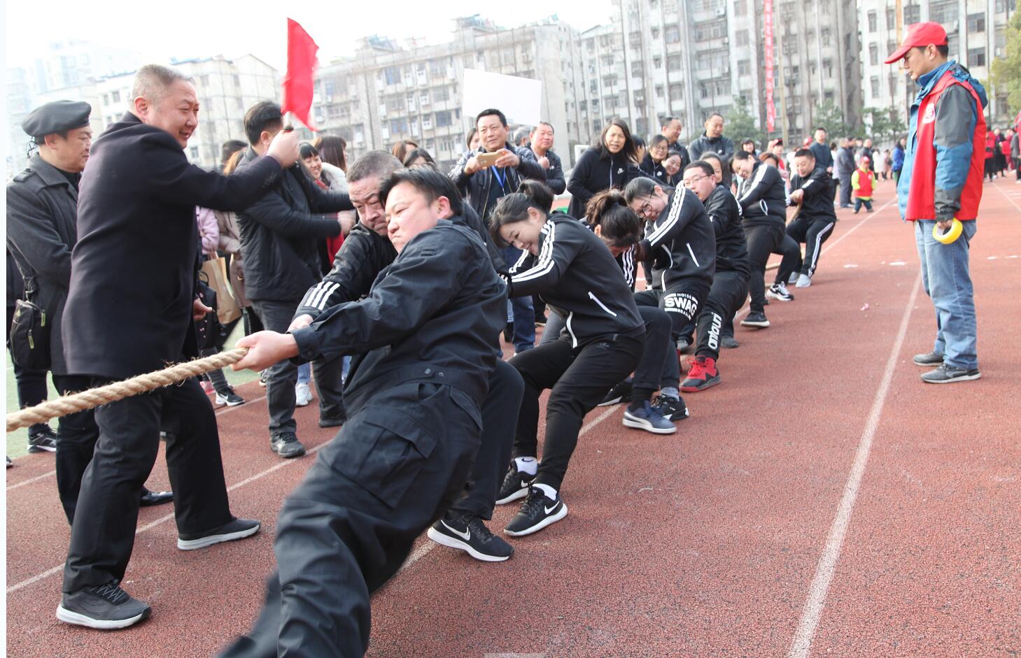拔河2.jpg